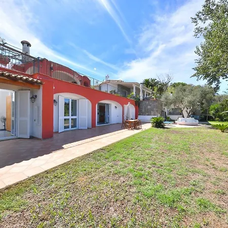 Charming Panoramic Paradise View Willa *